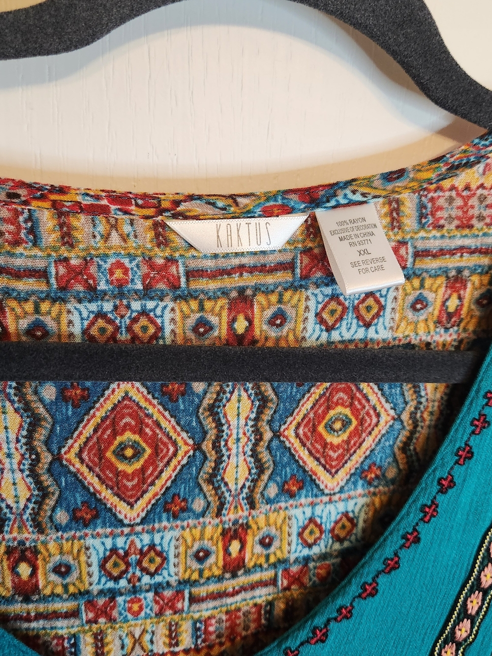 Kaktus Teal Yoke Multicolor Geometric Peasant Tunic - Picture 3 of 9